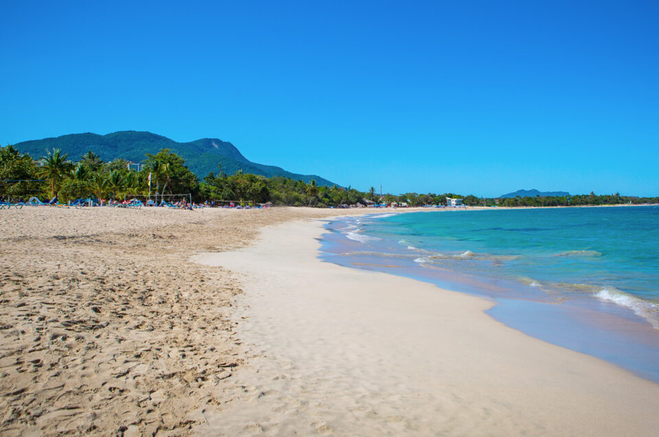 playa-dorada-playa-beach-turismo-turistas-loma-isabel-torres-puerto-plata